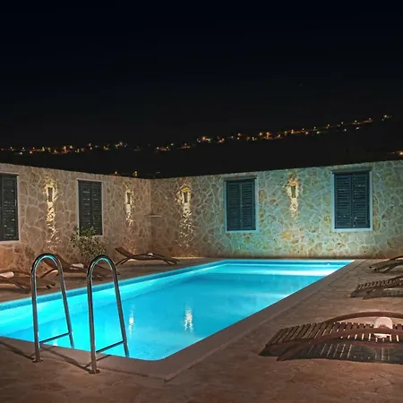 ヴィラ Marta, Near Split, Private Pool And Cinema *